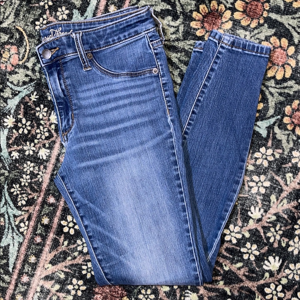 Universal Thread Women's Skinny Jeans - Classic Blue